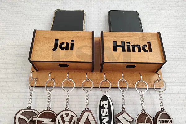 Ivory_Wooden_Key_Holder_With_Storage_Box_Mobile_Holder_And_Pen_Holder_8_Hook