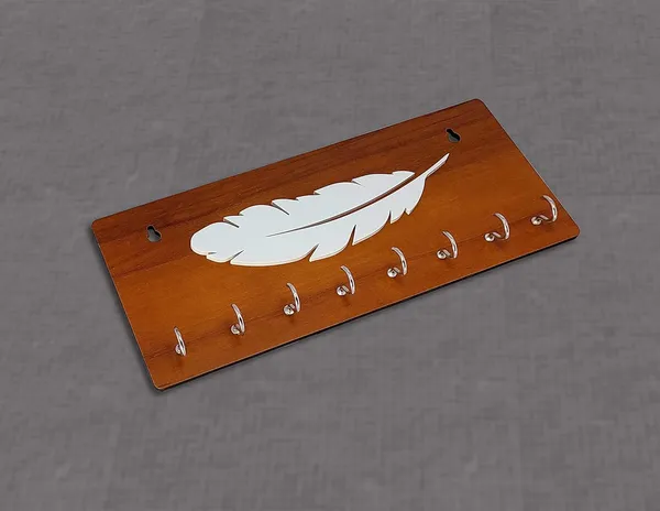 Wooden_And_White_Key_Holder_With_8_Pin