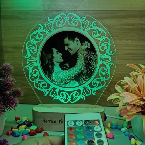 Personalized_3D_LED_Photo_Lamp,_Round_Shape,_Digital_UV_Printed,_Anniversary_Gift_for_Couples,_Wife,_Husband,_Parents,_Valentine_day_22_cm,_Multicolour