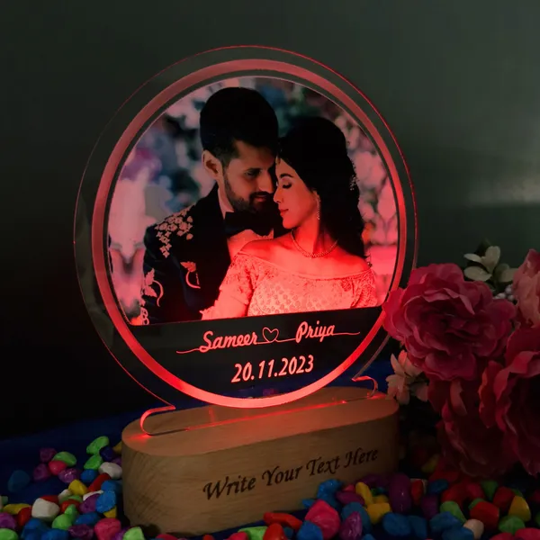 Multicolor_Personalized_Digital_UV_Printed_3D_Illusion_Photo_LED_Table_Lamp_for_Couple_Gift_for_Anniversary,_Wedding,_Marriage,_Valentine_Day-_Your_Wooden_Base_Text_Engraved
