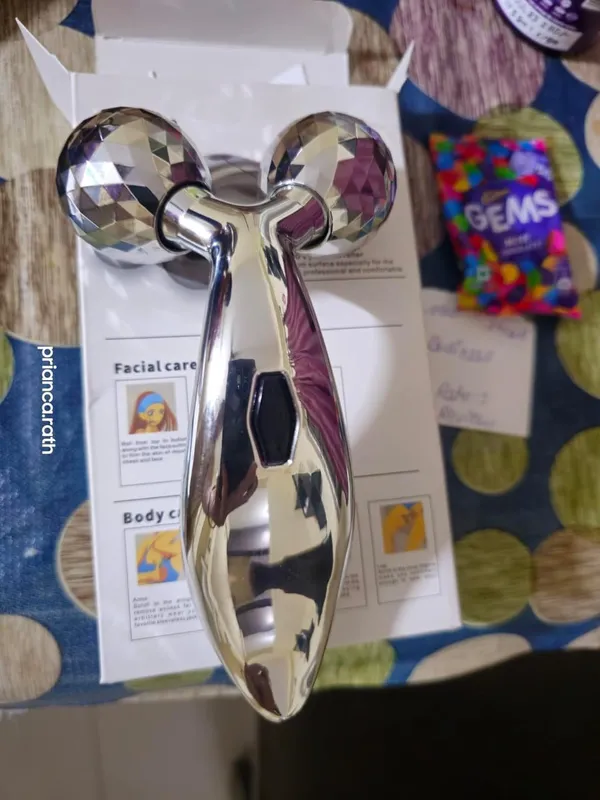 Silver_Metal_3D_Manual_Face_Massager_For_Women_|_Facial_Massager_&_Face_Roller_For_Glowing_Skin_|_Self_Care_Product_|_Body_Massage_Tool