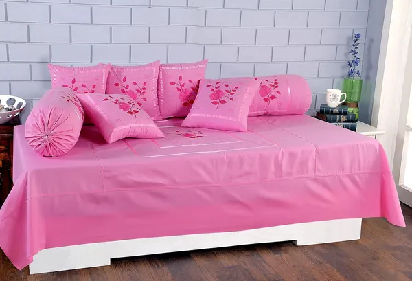 Set_Of_6_Piece_Pink_Luxury_Compuerised_Embroidery_Diwan__Color