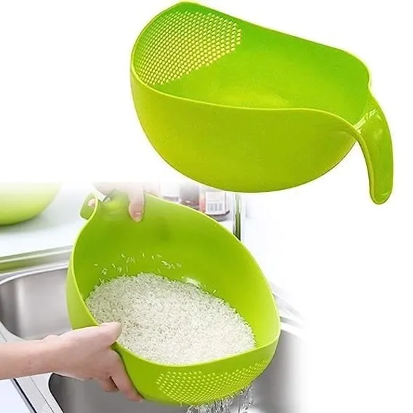 Green_Kitchen_Gadget_And_Strainer