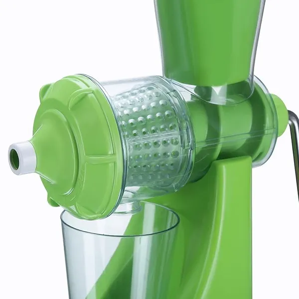 Green_Plastic_Hand_Juicer