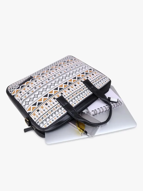 Black_Premium_Quality__Unisex_Laptop_Bag_For_Women