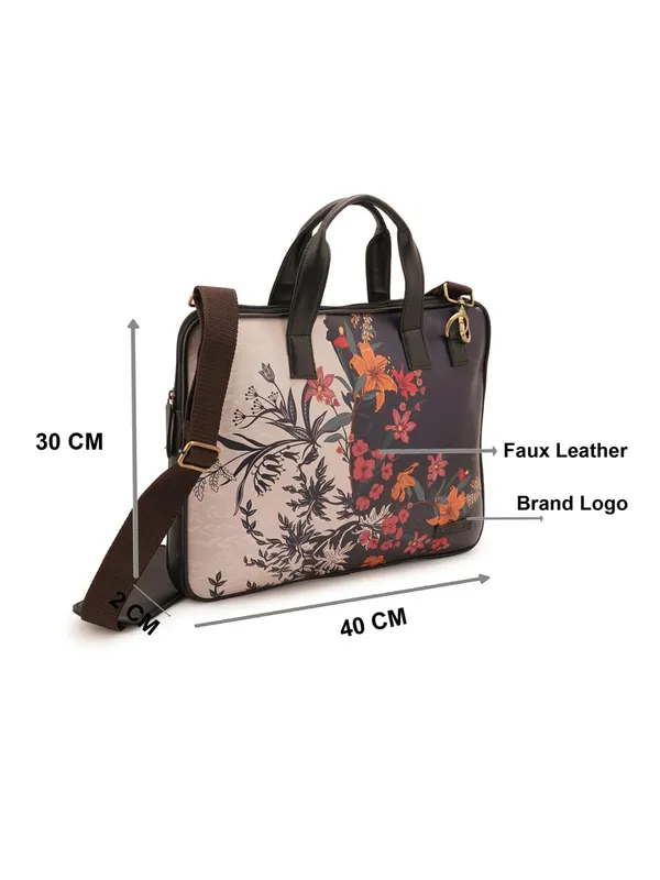 Black_Premium_Quality__Unisex_Upto_15.6"_Printed_Laptop_Sleeve_Bag_With_Handel/Belt_For_Women
