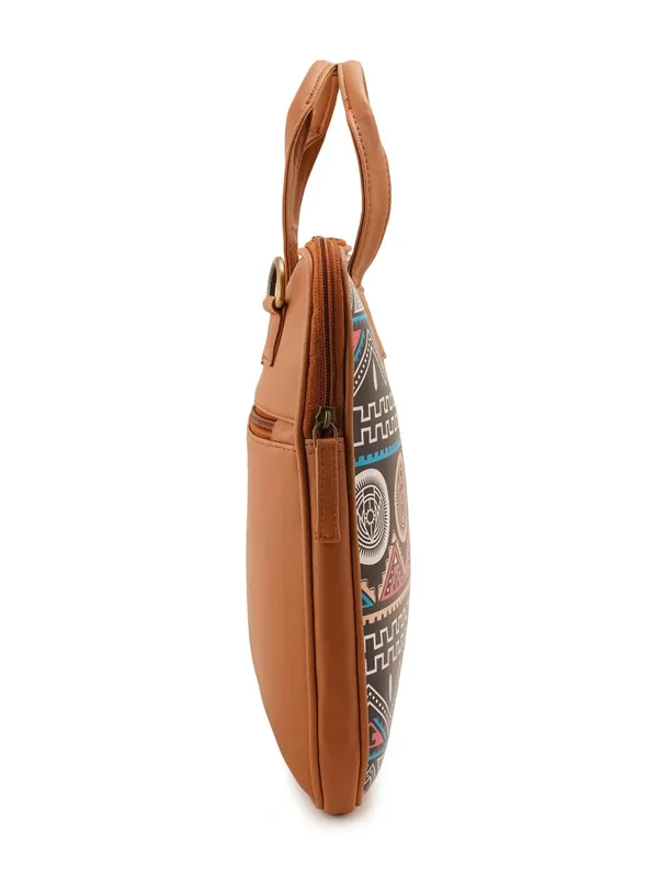 Tan_Premium_Quality__Unisex_Upto_15.6"_Printed_Laptop_Sleeve_Bag_With_Handel/Belt_For_Women
