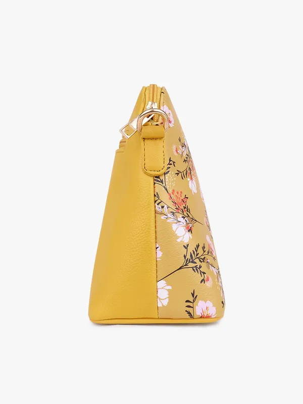 Yellow_Premium_Quality_Flower_Sling_Bag_For_Women