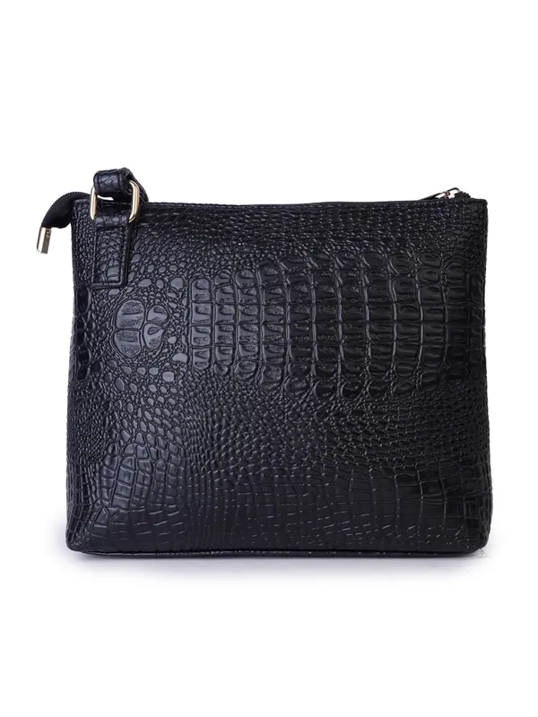 Black_Premium_Quality_Vegan_Leather_Crossbody_Sling_Bag_For_Women