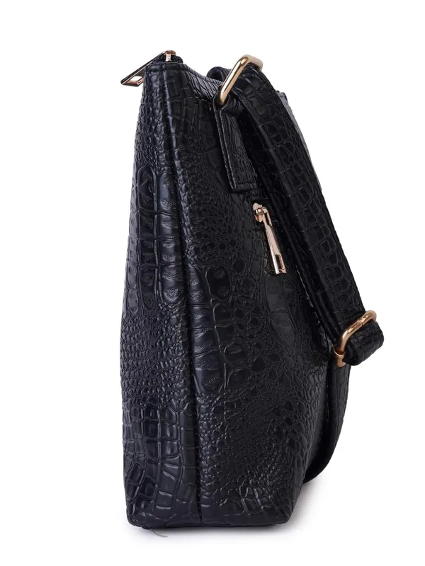 Black_Premium_Quality_Vegan_Leather_Crossbody_Sling_Bag_For_Women