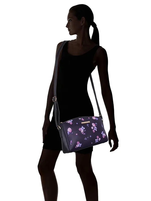 Black_Premium_Quality_Vegan_Leather_Crossbody_Sling_Bag_For_Women