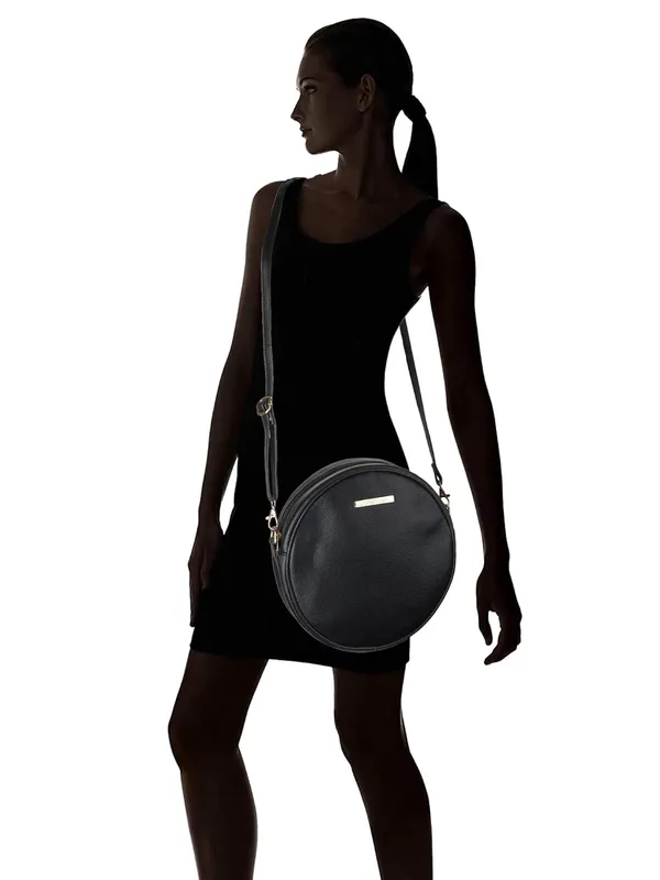 Black_Premium_Quality_Sling_Bag_For_Women