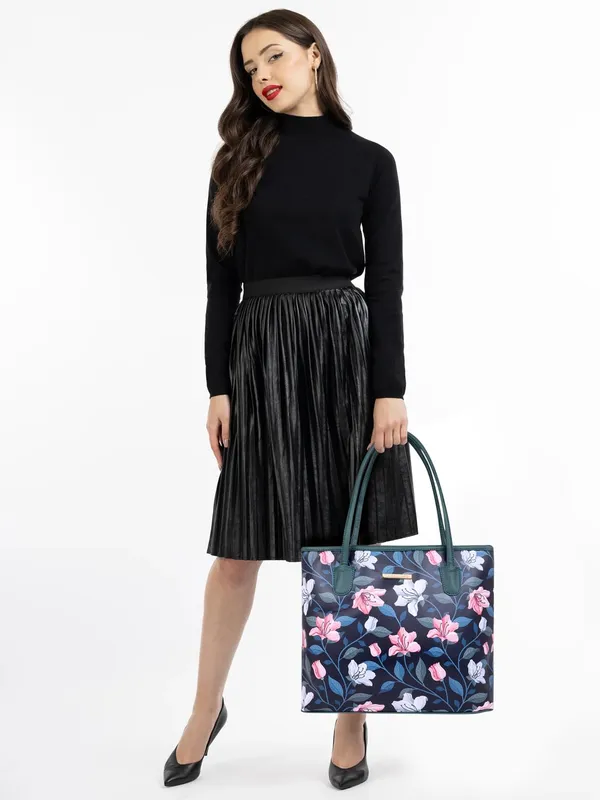 Black_Premium_Quality_Tote_Bag_For_Women