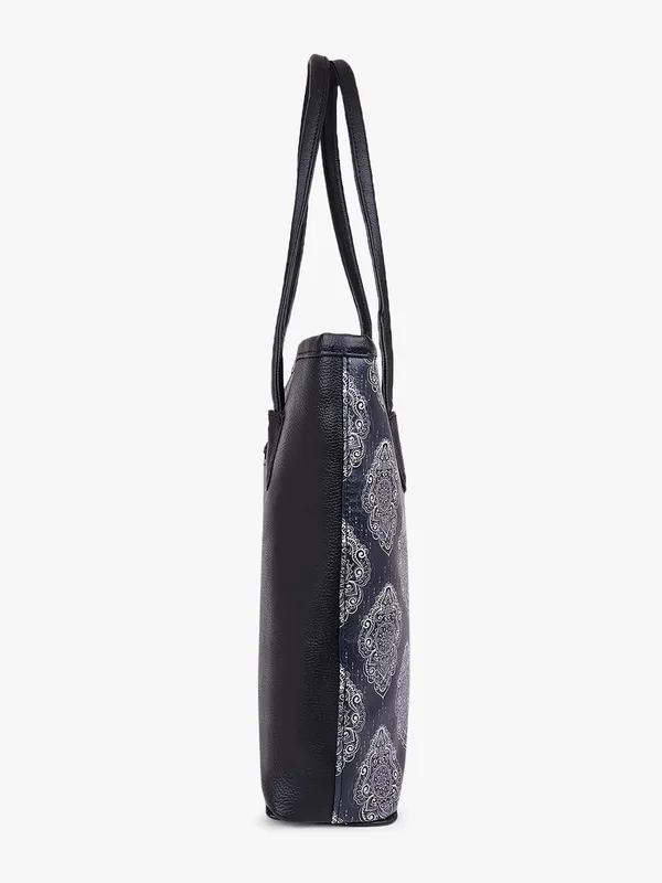 Black_Premium_Quality_Tote_Bag_For_Women