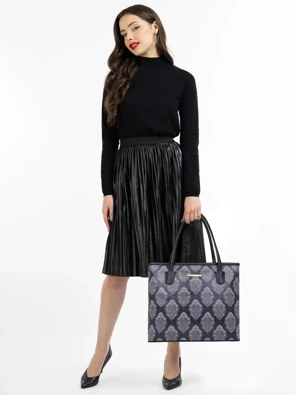 Black_Premium_Quality_Tote_Bag_For_Women