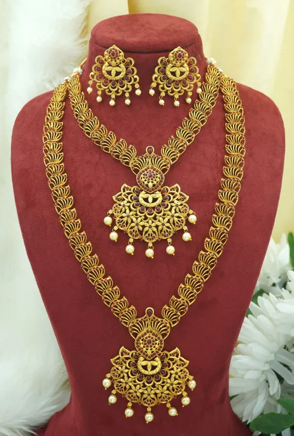 Maroon_&_Gold_Alloy_Premium_Earring_&_Necklace_Combo_Set_|_South_Indian_Jewellery