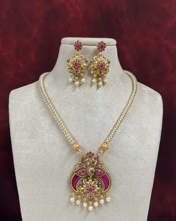 Maroon_Alloy_Premium_Earring_&_Pendant_Set_|_South_Indian_Jewellery