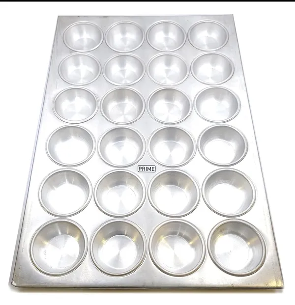 Aluminium_Muffin_Baking_Tray_For_Oven_(24_Cup)