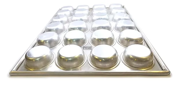 Aluminium_Muffin_Baking_Tray_For_Oven_(24_Cup)