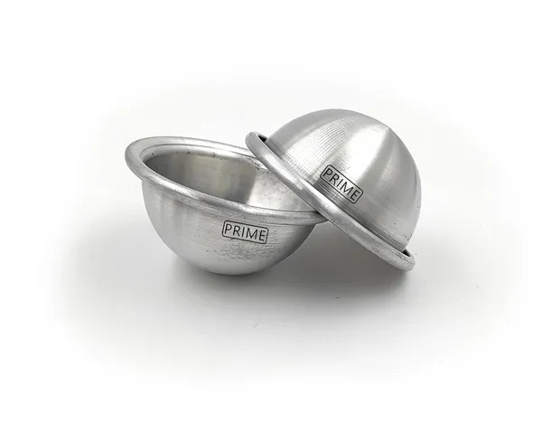 Set_Of_2_Pieces___Aluminium_Half_Round_Mould/Cake_Pan_-_3D_Mould_-_(3_Inches)