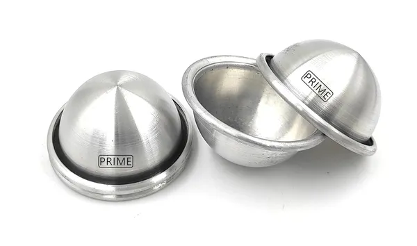 Set_Of_2_Pieces___Aluminium_Half_Round_Mould/Cake_Pan_-_3D_Mould_-_(3_Inches)