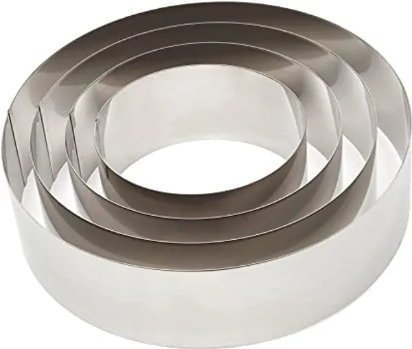 Set_of_4_pcs___Round_Shape_Cookie_Rings,_Cutting_Tool,_Burger/Bun_Cutter_Cake_Decorating