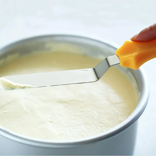Silicone_Pastry_Brush_Butter_Sauce_With_3_Pieces_Set_Knife_Cream_Icing_Frosting_Spatula_Baking_Cake_Decoration