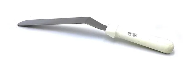 Angular_Stainless_Steel_Curved_Palette_Knife_Cake_Garnishing_Bend_Icing_Spatula_(6_Inch)