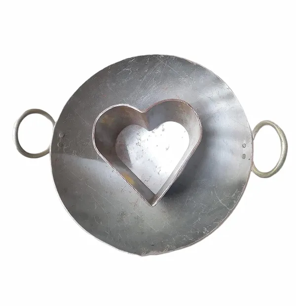 Heart_Shape_Iron_Ghevar_Sancha_Ghewar_Sweets_Ring_(6_Inch)