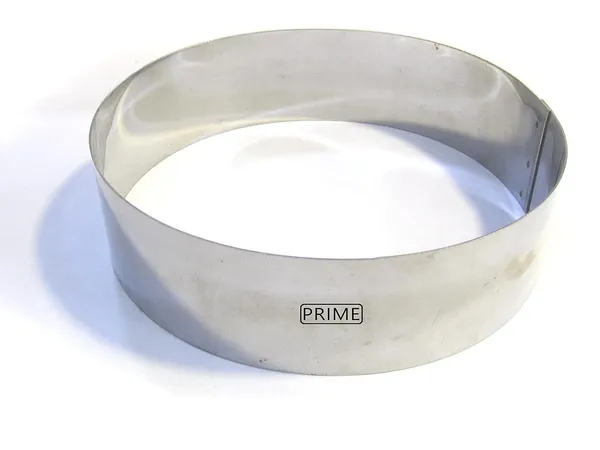 Round_Cake_Cut_Outs_Pizza_Base_Cutter_Steel_Cutting_Ring_(8_Inch)