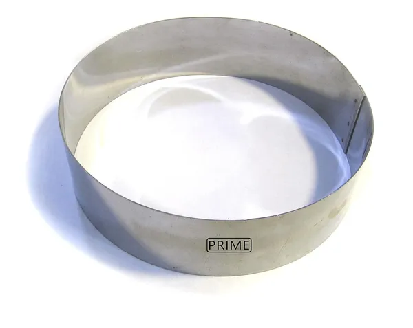 Round_Cake_Cut_Outs_Pizza_Base_Cutter_Steel_Cutting_Ring_(8_Inch)