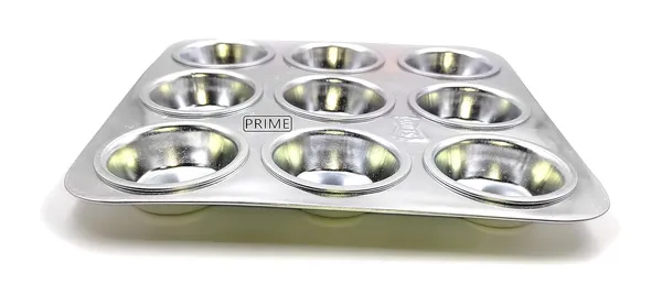 9_Cup_Aluminium_Muffin_Baking_Tray_For_Oven