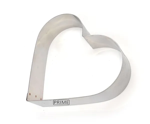 Stainless_Steel_Heart_Shaped_Cut_Out_Fondant_Cake/Pizza_Base_Baking_Cutter_(9_Inch)