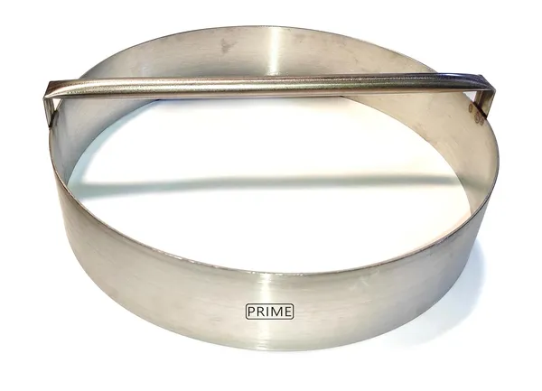Round_Steel_Ring_Cake_Cut_Outs_Pizza_Base_Cutter_With_Handle_(9_Inch)