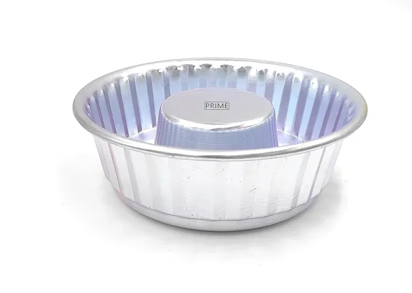 Aluminium_Baking_Bundt_Volcano_Ring_Cake_Mold_For_Oven_(Medium)