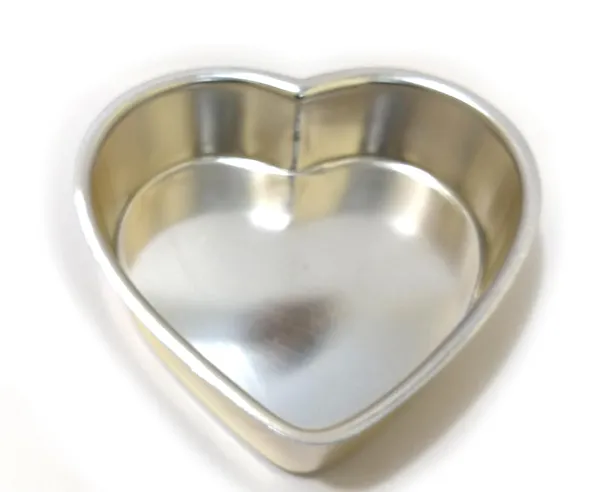 Aluminium_Cake_Tin_Mould_For_Baking__(Heart)