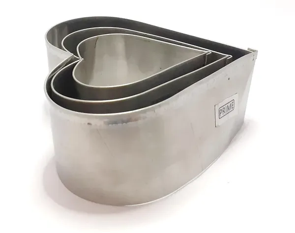 Set_Of_3_Pieces___Stainless_Steel_Heart_Shape_Cookie_And_Fondant_Cutter