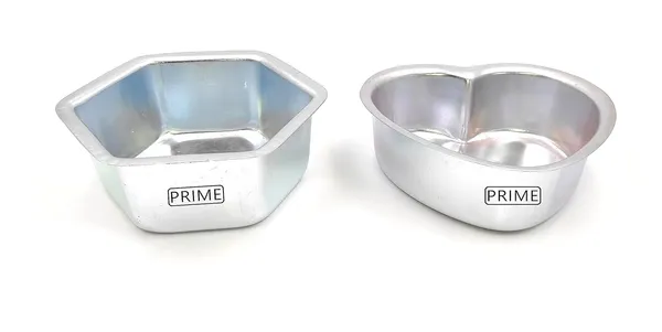 __Small_Aluminium_Cake_Moulds_For_Oven,_2_Shapes_(Heart_And_Hexagon)