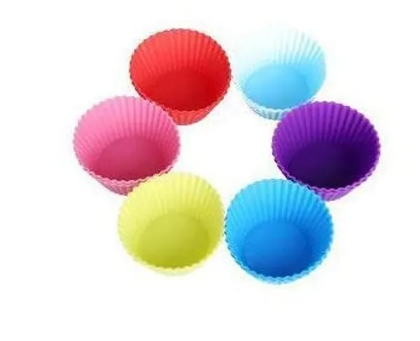 Set_of_8_Pcs___Kitchen_Bakeware_Tools_Set_Of_Measuring_Cups_Spoons__With_Silicone_Brush_And_Spatula,_6_Pcs_Silicone_Cupcake_Muffin_Molds_For_Microwave_Oven