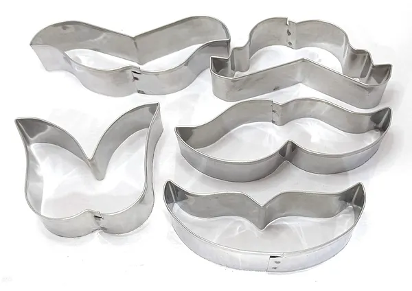 Mustache_Shapes_Cookie_Cutter_Tool