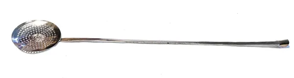 Long_Handle_Iron_Skimmer_Frying_Strainer_Pauni_For_Commercial_Kitchen_(Small)