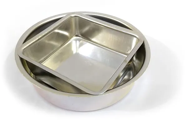 __Small_Aluminium_Cake_Moulds_For_Oven,_2_Shapes_(Square_And_Round)