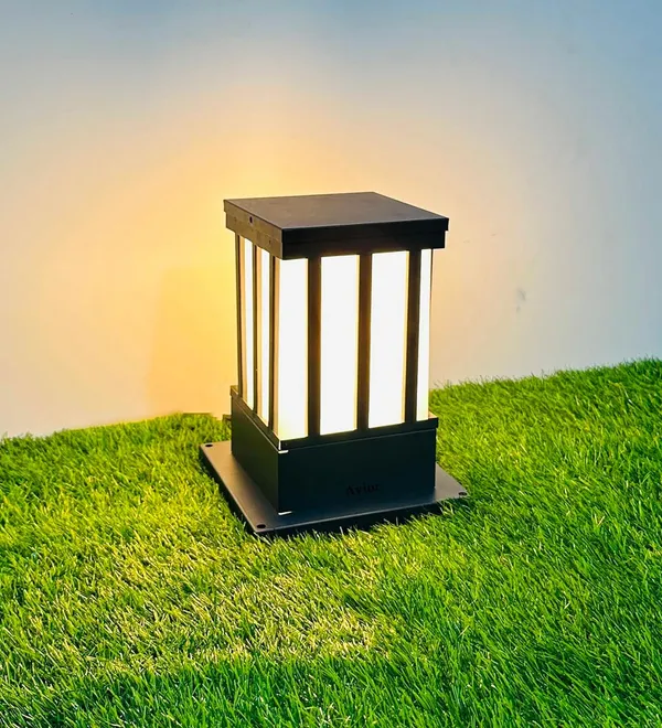 Avior_White_Decorative_Gate_Light,_Gate_Lamps_For_Main_Door,_Outdoor_Lamps,_Pillar_Gate_Lights,_Farmhouse_Gate_Lamps_And_Outdoor_Garden_Lamps_(Pack_Of_1)