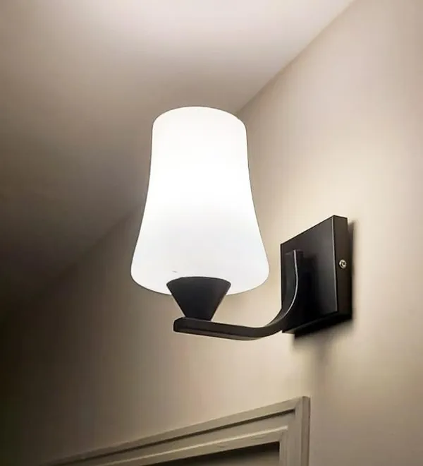 Avior_Black_And_White_Wall_Decor_Light,_Wall_Lights_For_Living_Room,_Wall_Lamps_For_Bedroom,_Wall_Mount_Light_(Metal_Up_&_Down)