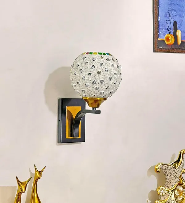 Avior_Black_And_Gold_Wall_Lamps_For_Bedroom,_Living_Room,_Kitchen,_Offices,_Gallery,_Offices_Wall_Lights_And_Cafe_Wall_Lights