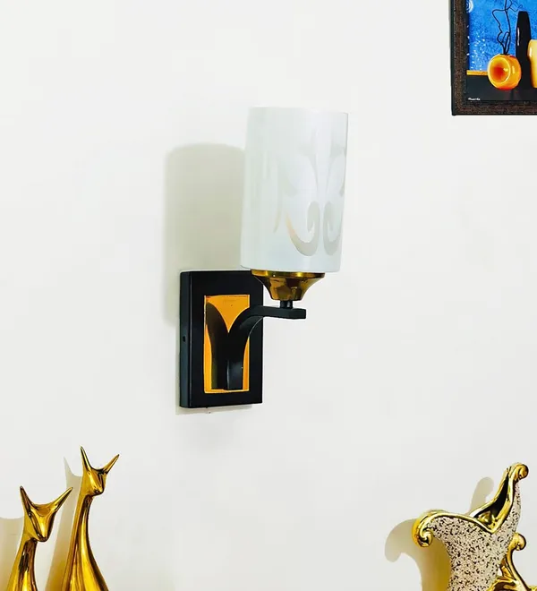 Avior_Black_And_Gold_Wall_Lamps_For_Bedroom,_Living_Room,_Kitchen,_Offices,_Gallery,_Offices_Wall_Lights_And_Cafe_Wall_Lights