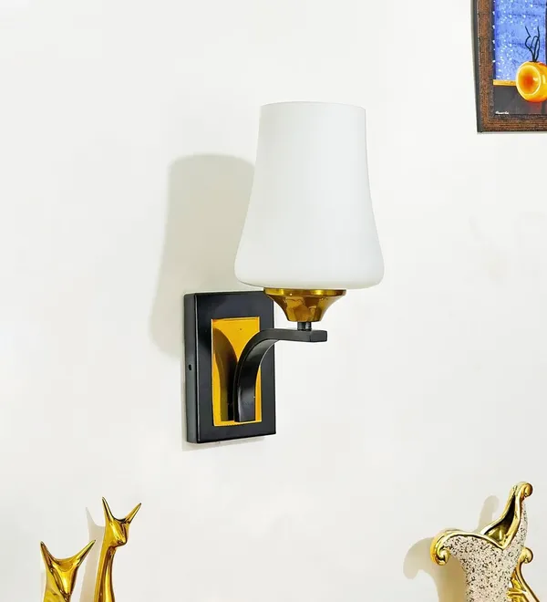 Avior_Black_And_Gold_Wall_Light_For_Bedroom,_Living_Room,_Kitchen,_Offices,_Gallery,_Offices_Wall_Lamps_And_Cafe_Wall_Lights
