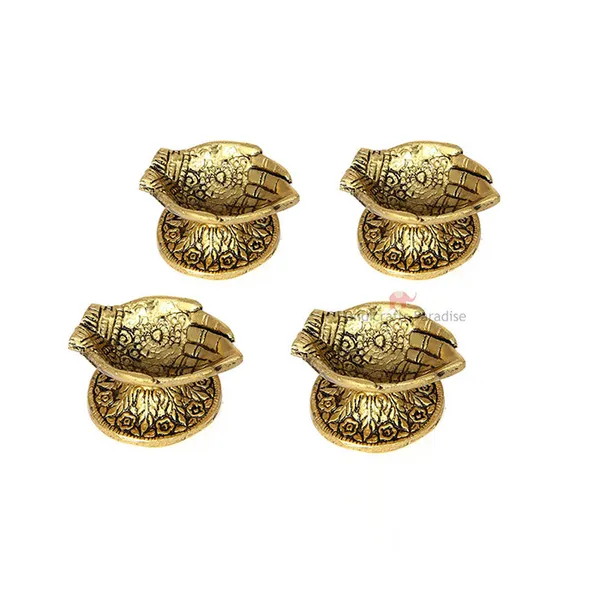 Golden_Diya_With_Intricate_Design_In_Metal_,2_Inches_(Set_Of_4)