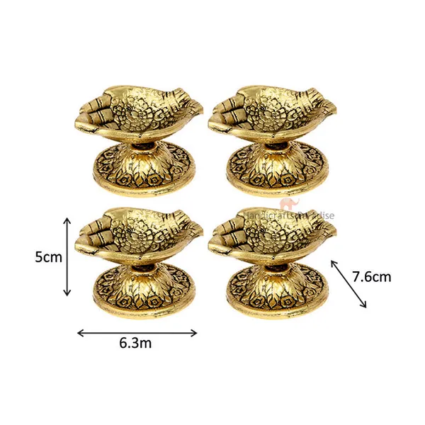 Golden_Diya_With_Intricate_Design_In_Metal_,2_Inches_(Set_Of_4)