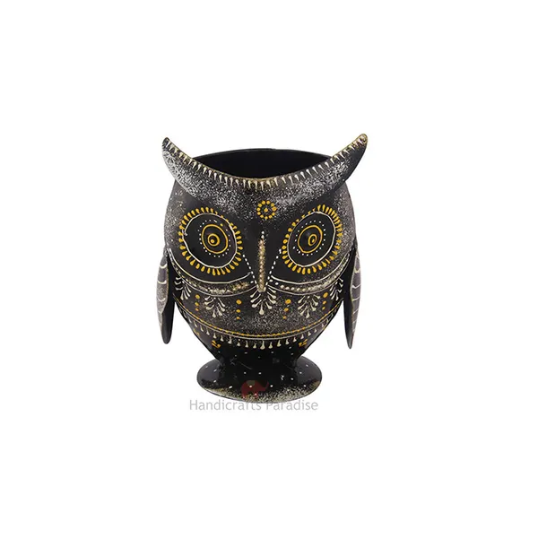 Black_Pen_Stand_In_Iron_Owl_Design